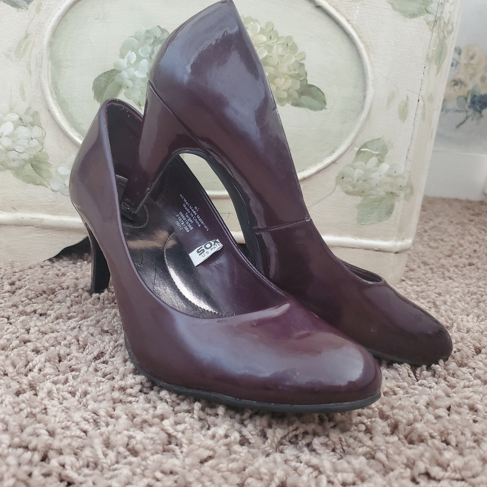 Womens shoes 8.5